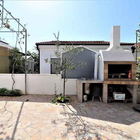 Apartment With Parking Space - 25442